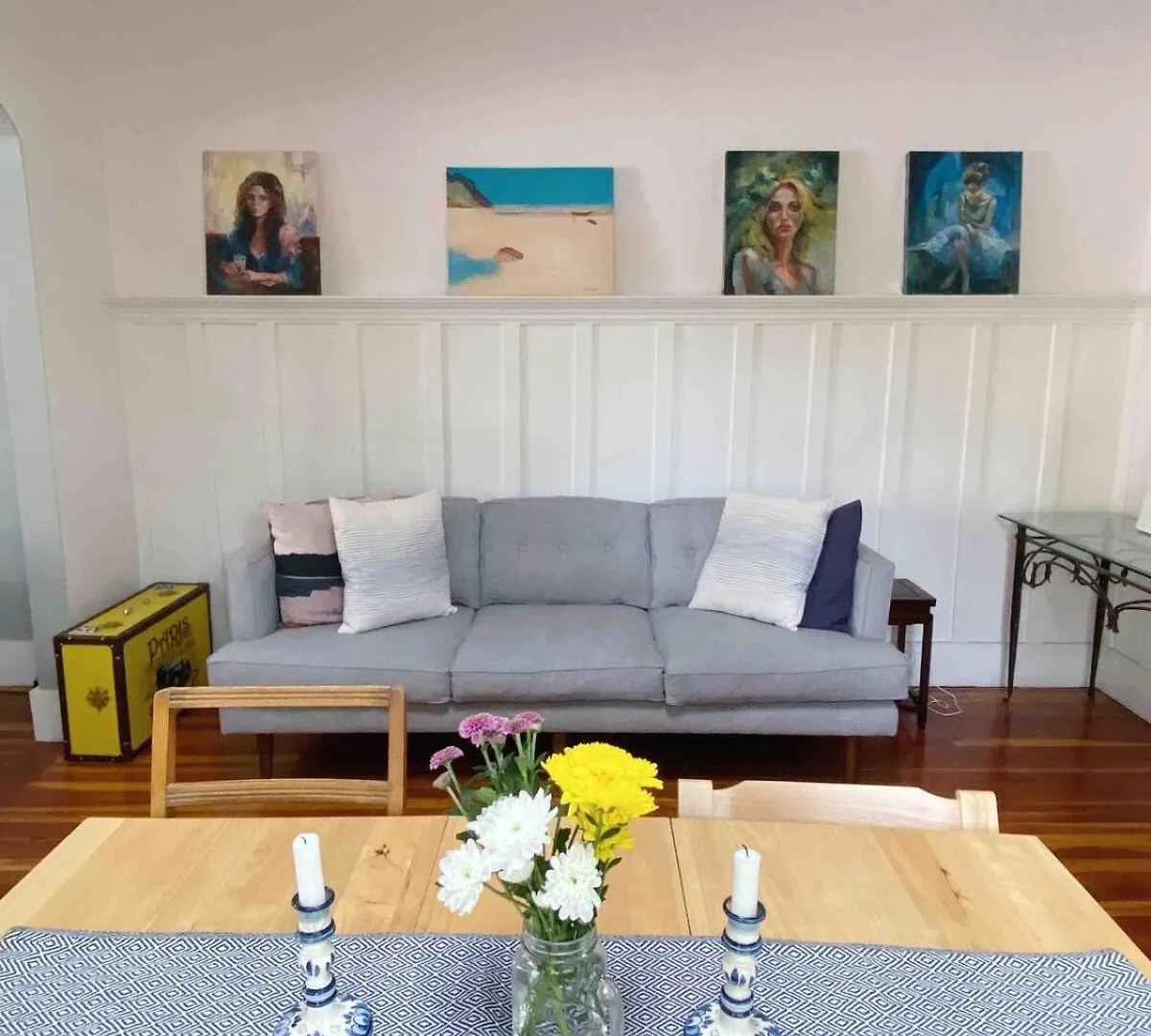 Craftsman Home In Popular East Village Vancouver Kanada